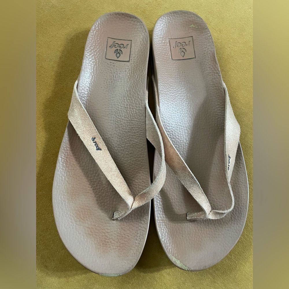 Women's Reef Cushion Court Flip-Flops/Sandals Rose Gold Size 10